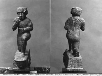 Der Verehrer aus Larsa, Vorder- und Rückansicht, auch bekannt als König Hammurabi betet vor einem heiligen Baum, ca. 1750 v. Chr. (Bronze und Gold)